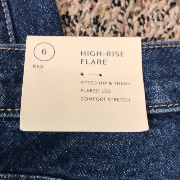 Universal Thread Women's Blue High Rise Flare Denim Jeans Size 6 | NWT - Picture 5 of 6
